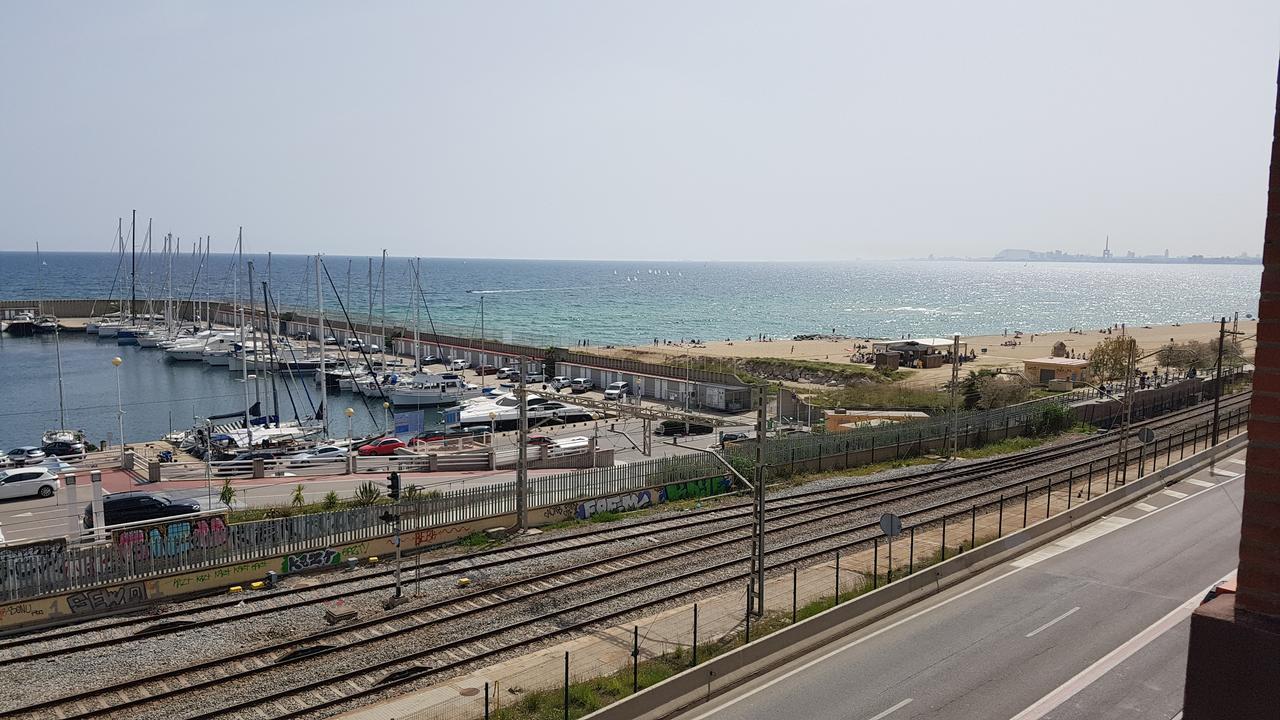 Lydia'S Port Nautic & Beach Masnou Exterior foto